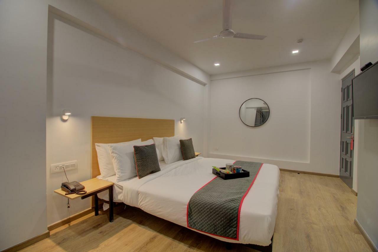 Townhouse Oak Kopar Khairane Navi Mumbai Formerly Ivy Hotel Ngoại thất bức ảnh
